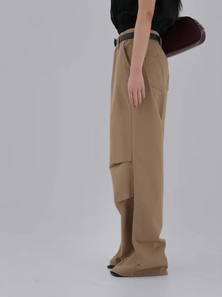 Maing pintuck parachute pants