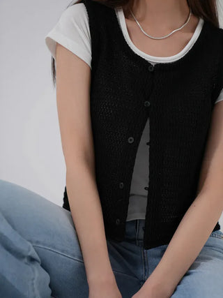 Lonely Button Sleeveless Knit