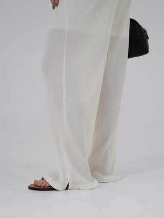 Gaining Slit Pleated Pants