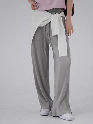 Gaining Slit Pleated Pants