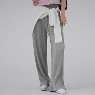 Gaining Slit Pleated Pants