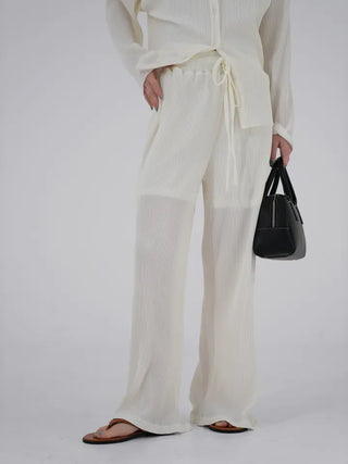 Gaining Slit Pleated Pants