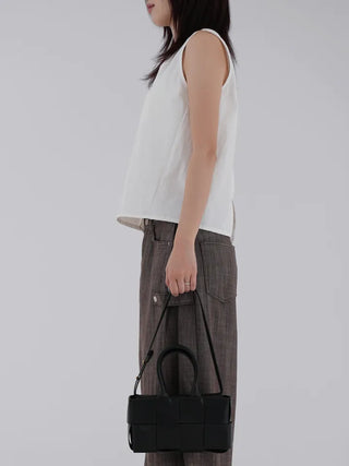 Chiring rustling back slit sleeveless