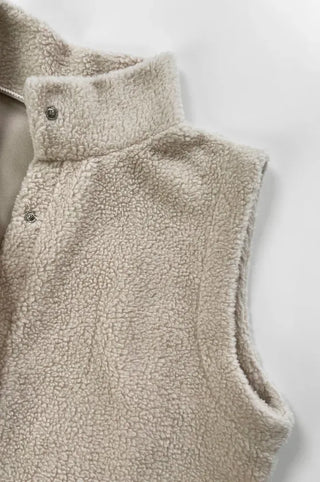 Pain Fleece Crop Vest
