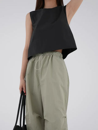 Now backless sleeveless blouse