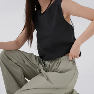 Now backless sleeveless blouse