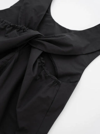 Now backless sleeveless blouse