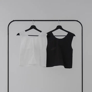 Now backless sleeveless blouse