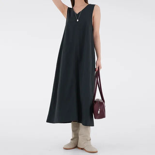 Fanu V-neck Maxi Sleeveless Dress