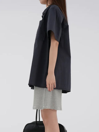 Lying oversized short-sleeve shirt