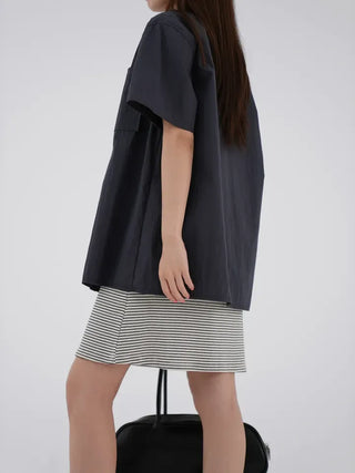 Lying oversized short-sleeve shirt