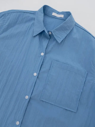 Lying oversized short-sleeve shirt