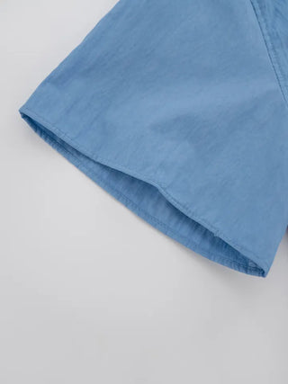 Lying oversized short-sleeve shirt
