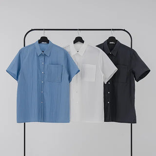 Lying oversized short-sleeve shirt