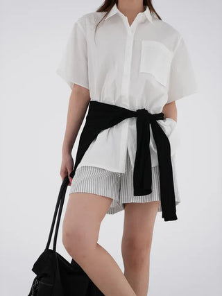 Lying oversized short-sleeve shirt