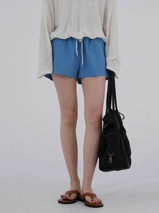 Aining side-slit shorts