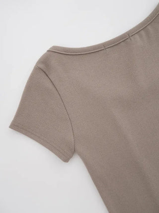 Coming Cut Scarf Tee