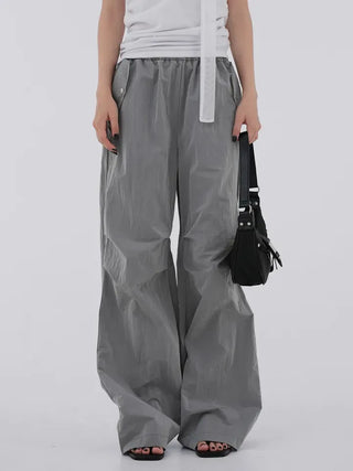 Heeling banding parachute pants