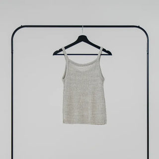 Puel U-neck knit sleeveless top