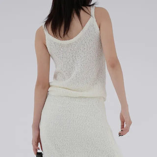 Puel U-neck knit sleeveless top