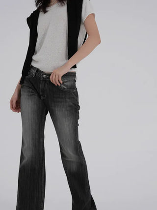 Ogining Low-Rise Bootcut Denim