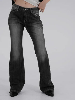 Ogining Low-Rise Bootcut Denim