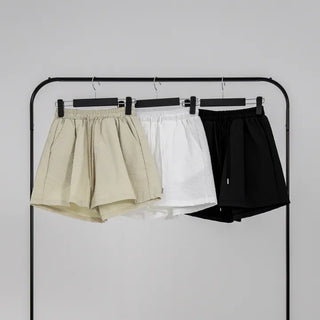 Hyoning Back Ribbon Sleeveless + Basrak Shorts