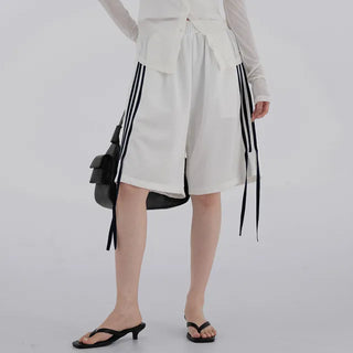 Qunin Three-Stripe Ribbon Strap Pants