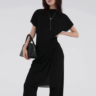 Curvy pleated high-neck dress