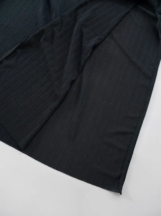 Curvy pleated high-neck dress