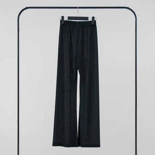Curvy Pleated Long Pants