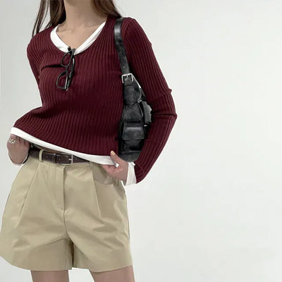 Knick Ribbed V-Neck Long Sleeve Tee