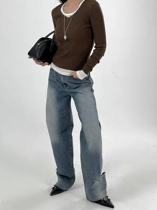 Knick Ribbed V-Neck Long Sleeve Tee