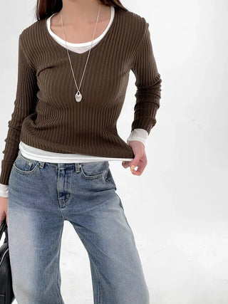 Knick Ribbed V-Neck Long Sleeve Tee