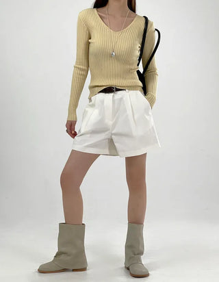Knick Ribbed V-Neck Long Sleeve Tee