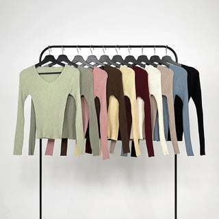 Knick Ribbed V-Neck Long Sleeve Tee