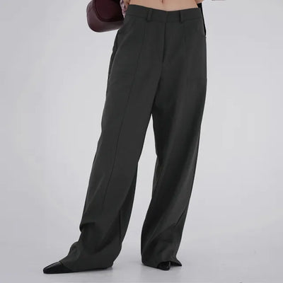 No-ring cut wide slacks