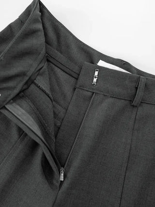 No-ring cut wide slacks