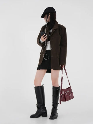 Cogging buckle long boots