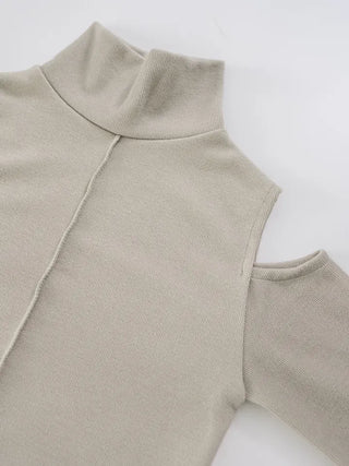 Ilia Paula shoulder cutout top