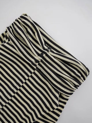 Slim off-shoulder T-shirt
