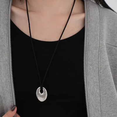 Engia Circle Metal Necklace