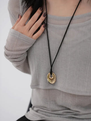 Engia Circle Metal Necklace