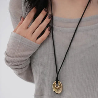 Engia Circle Metal Necklace