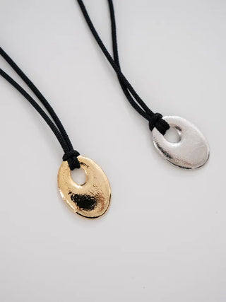 Engia Circle Metal Necklace