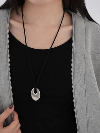 Engia Circle Metal Necklace