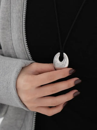 Engia Circle Metal Necklace