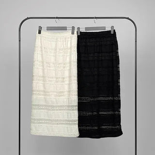 Barnet lace slit skirt