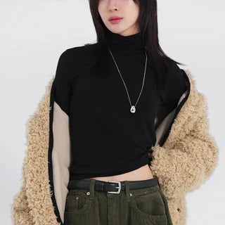 Rimo Hand Warmer Turtleneck T-shirt