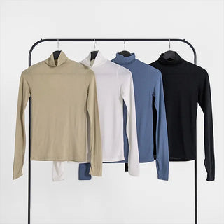 Rimo Hand Warmer Turtleneck T-shirt